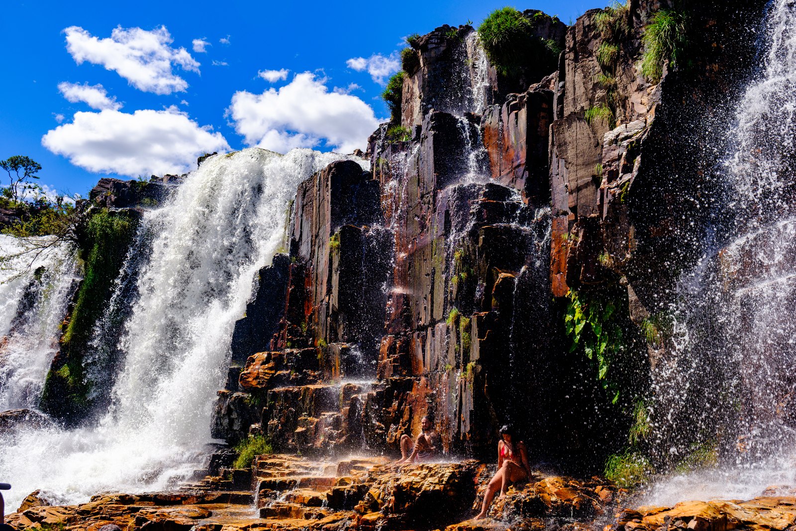 Quedas e paredões de Couros — Parque Estadual Águas do Paraíso